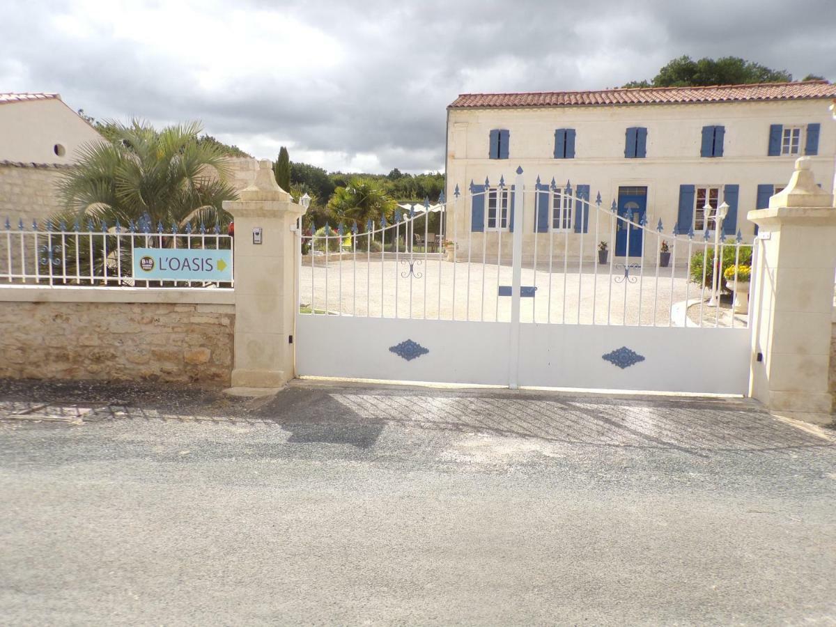 Port-dʼEnvaux L'Oasis Bed & Breakfast エクステリア 写真